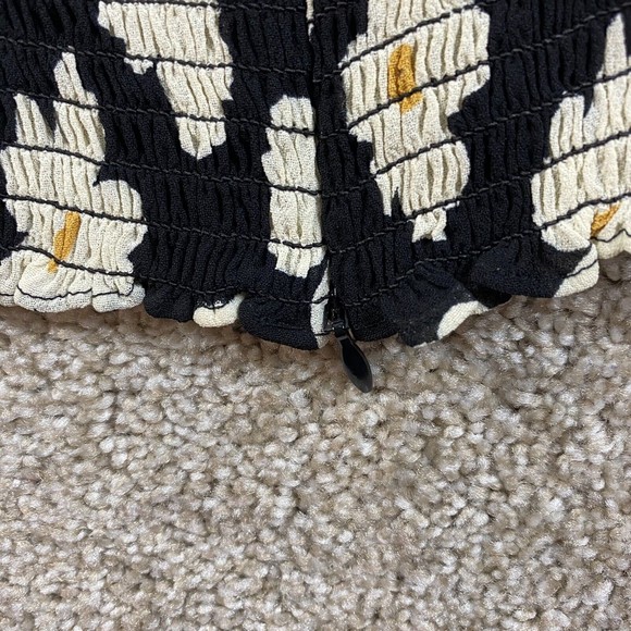 Floral Black and White Women's Top - Picture 8 of 12